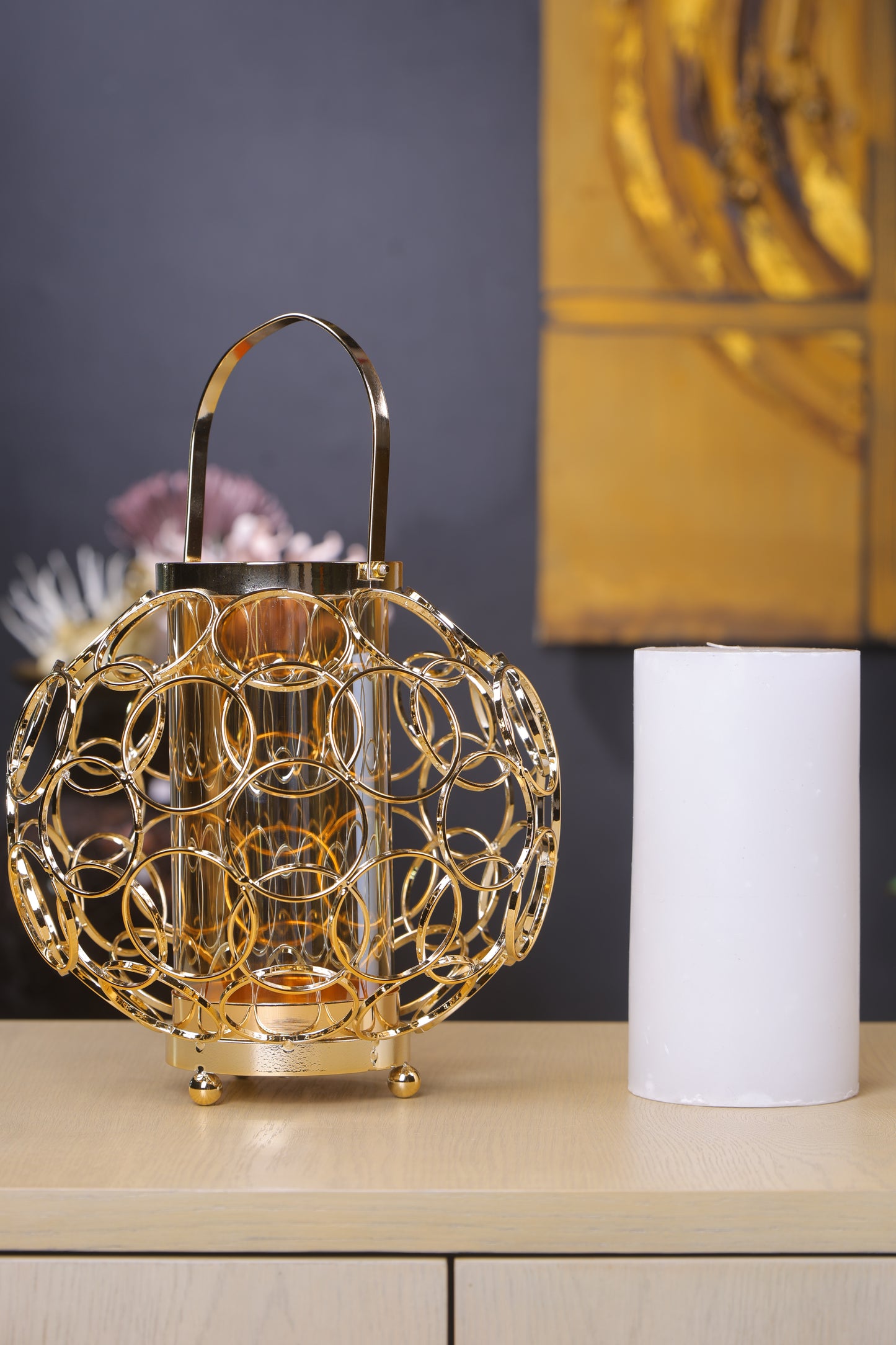 Elegant Gold Sphere Candle Holder with Mirror Finish