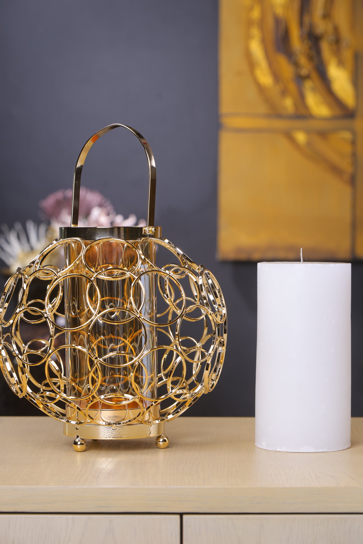 Elegant Gold Sphere Candle Holder with Mirror Finish