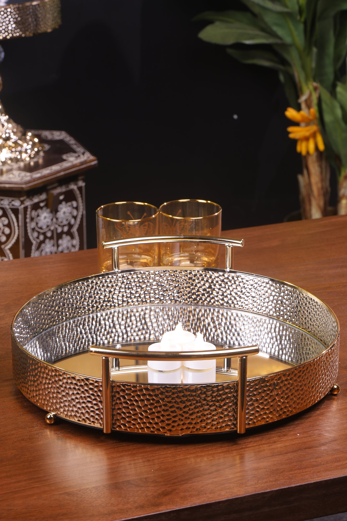 Classic Gold Mirror Tray for Decorative Use