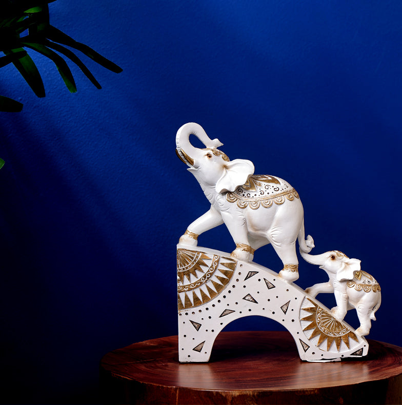 Cute Elephant Sculpture Decor Showpiece