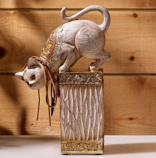 Jumping Cat Statue Decor Showpiece