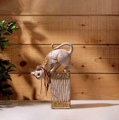 Jumping Cat Statue Decor Showpiece