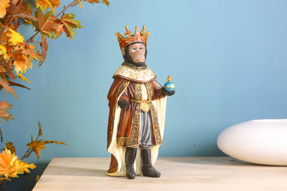 Crown monkey Figurine| Regal Swinger Statue|Urban Wilds