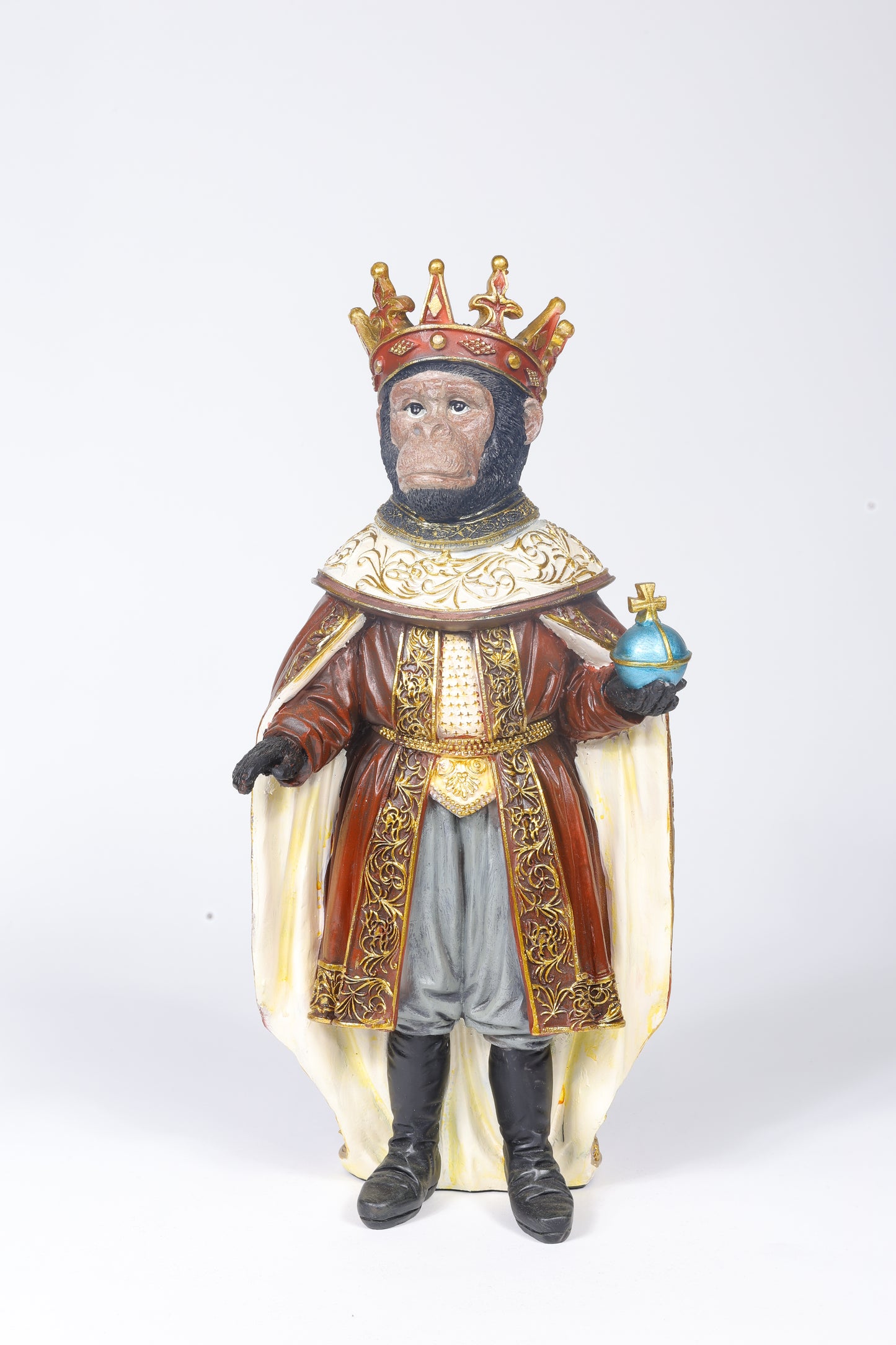 Crown monkey Figurine| Regal Swinger Statue|Urban Wilds