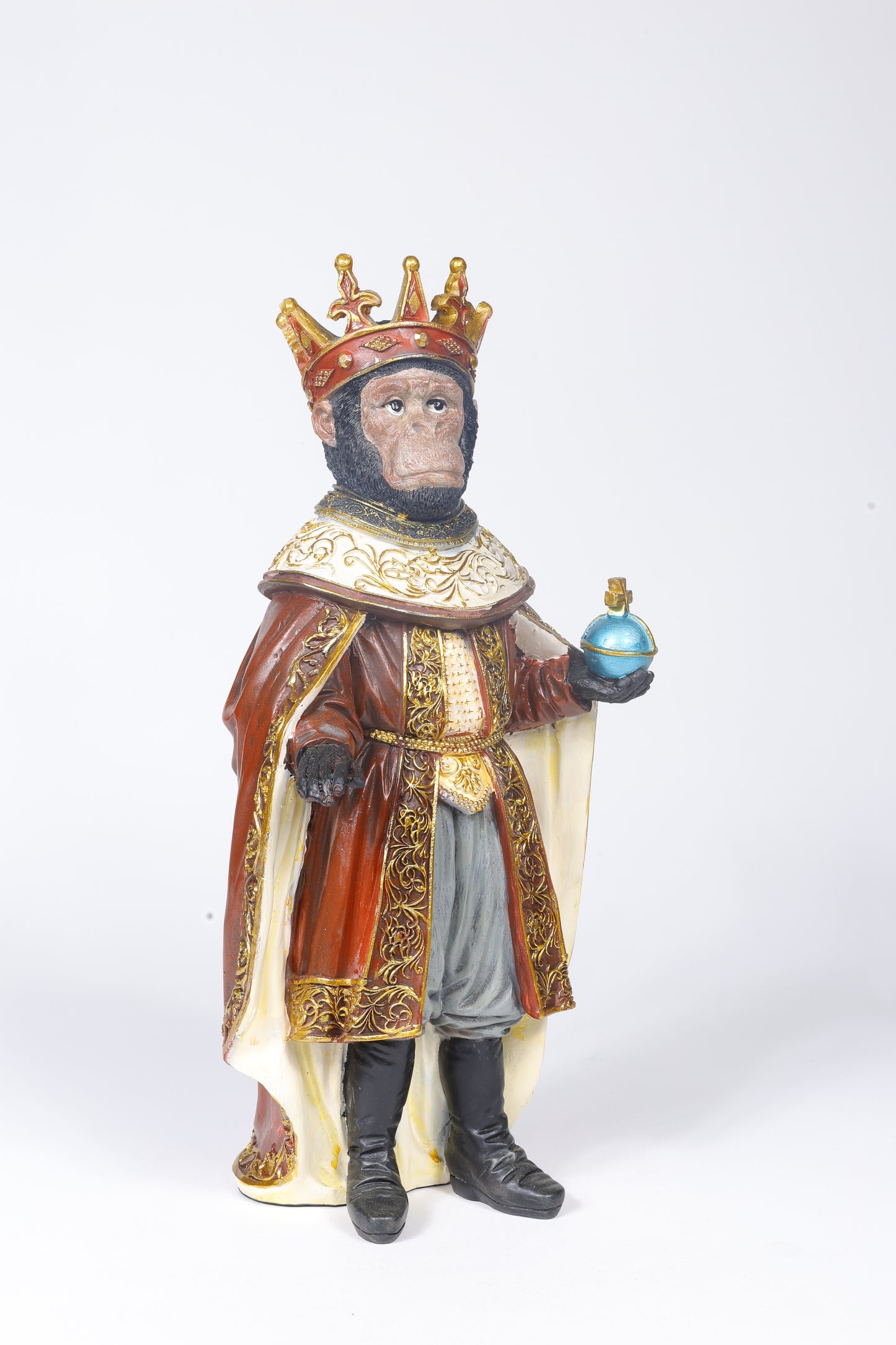 Crown monkey Figurine| Regal Swinger Statue|Urban Wilds