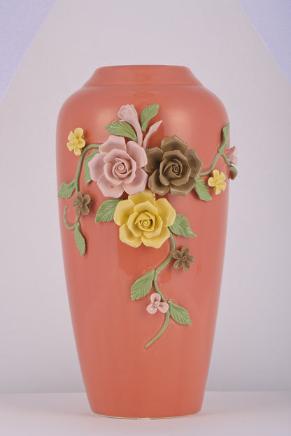 Fine Porcelain Flower Vase for Special Occasions