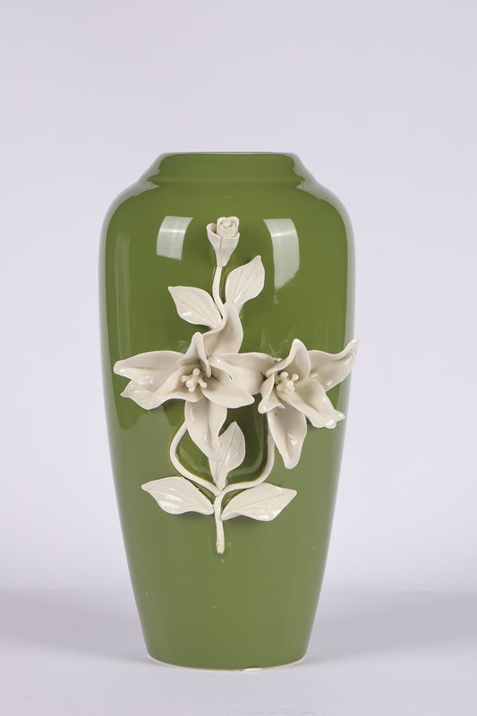 Polished Porcelain Vase for Luxurious Floral Displays