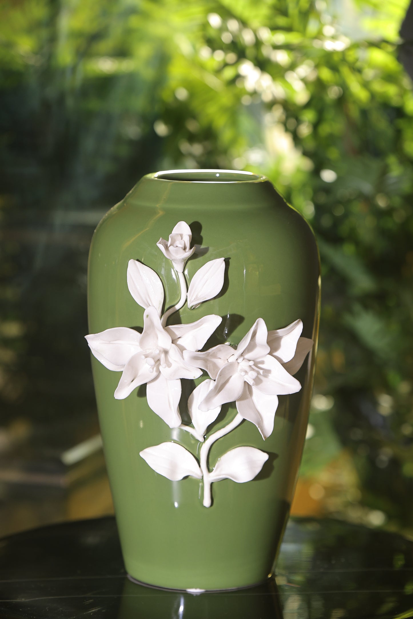 Modern Porcelain Flower Vase for Contemporary Spaces